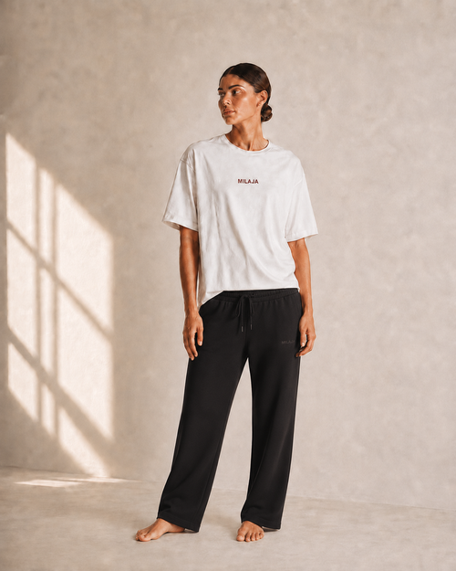 MILAJA 05 Straight Leg Sweatpant in black with oversized t-shirt