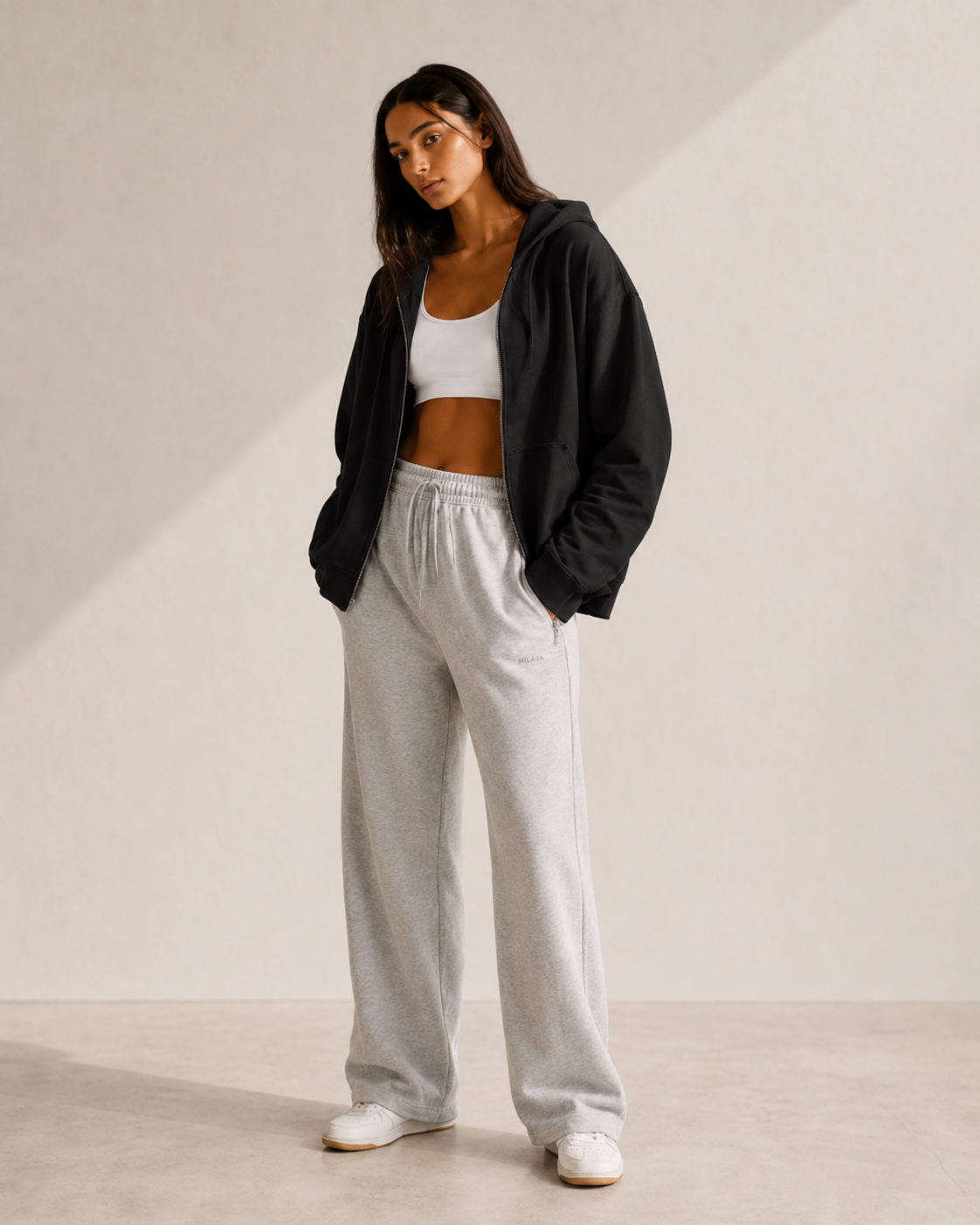 MILAJA Straight-Leg Sweatpant in Grey Melange
